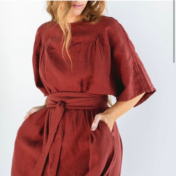 Suunday Ema Dress in Red Pear - Picture 2 of 5